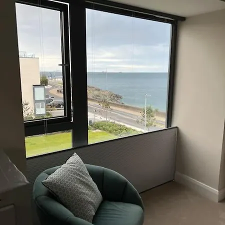 Family House With Spectacular Sea Views *
