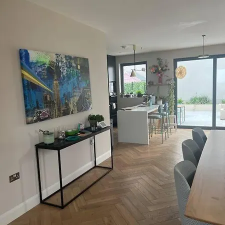 Family House With Spectacular Sea Views * Greystones